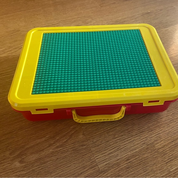 Lego storage container - Picture 1 of 2